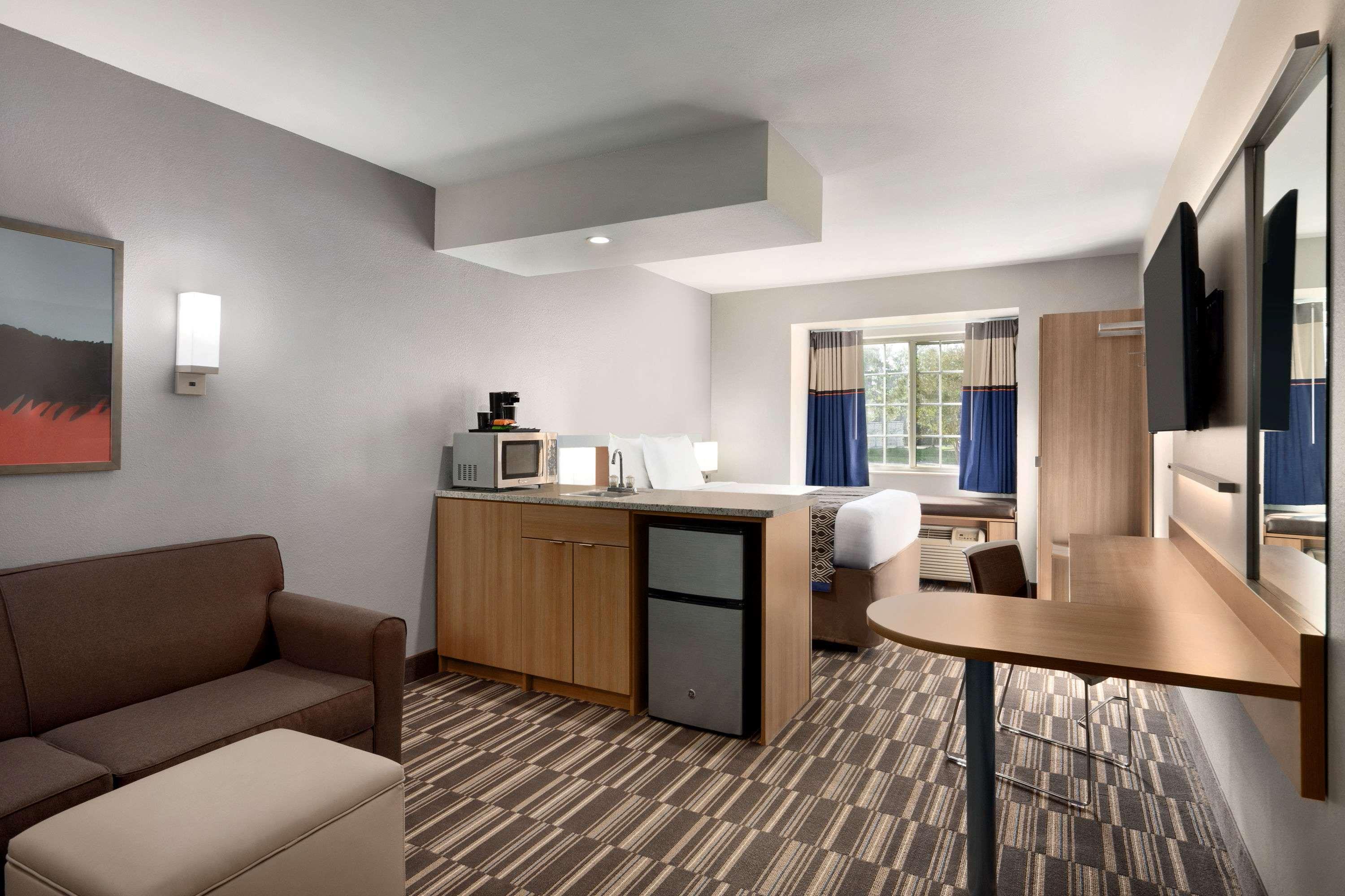 Microtel Inn & Suites Baton Rouge Exteriör bild